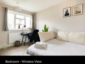 Charming Double Room Near Richmond Park Kingston Gate